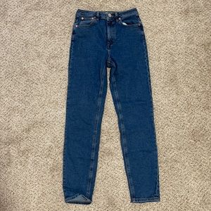 ASOS mom jean denim! size 26 waist, 32 inch length